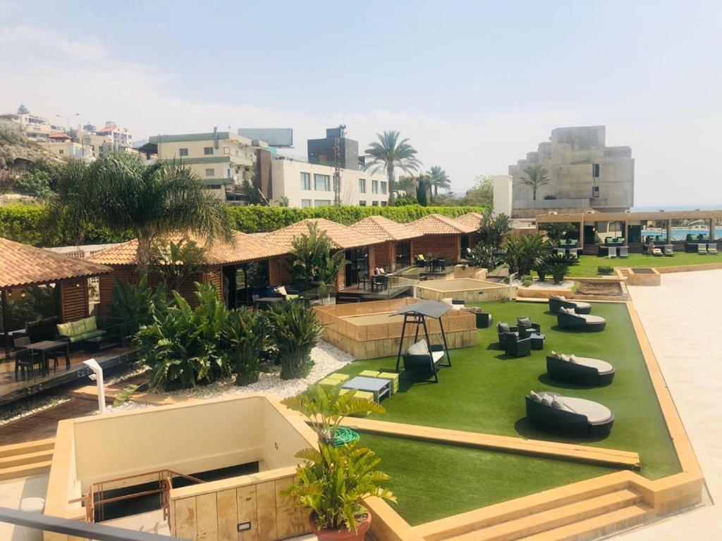 Four Seasons Halat Hotel 3*